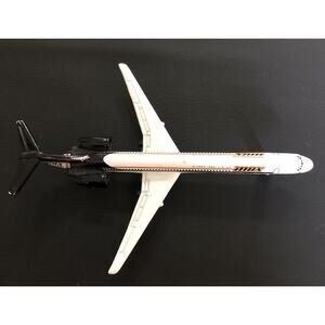 Matchbox Sky Busters McDonnell MD-90